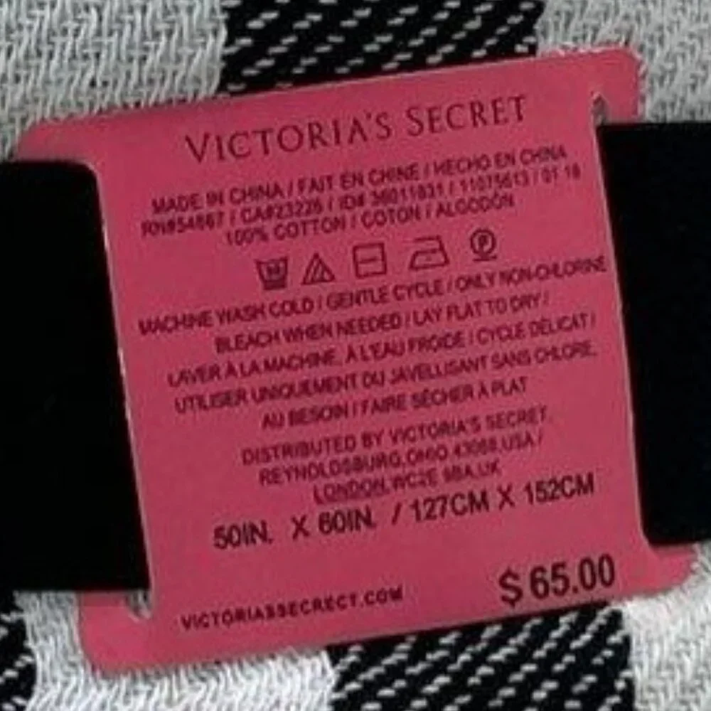 NWT Victoria's Secret Throw Blanket 50 in x 60 in